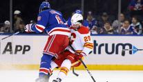 Nejtvrdší hit sezony v NHL. Trouba poslal Kadriho hlavou na led