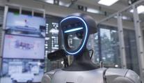 Vysoká škola v Ostravě má robota jako ze sci-fi filmu. Pomáhá na výrobní lince