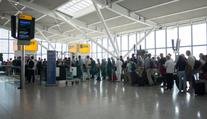 Novinka na letiště Heathrow: zkouší rychlejší odbavení očkovaných