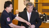 Za mřížemi měl plánovat sérii vražd, soud lékaři uložil trest. Už podruhé