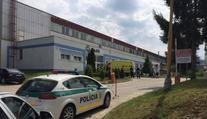 Muž vtrhl na poradu a zastřelil bývalého šéfa! Poté zabil i sebe