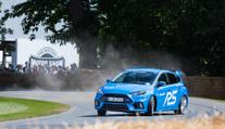 Ford ladí Focus RS - nabízí elektronickou ruční brzdu