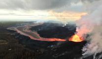 Sopka Kilauea na Havaji stále soptí, láva létá do výšky 60 metrů!
