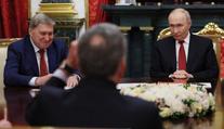 Putin jednal s Američany přes tři hodiny. Teď jsou na cestě za Zelenským