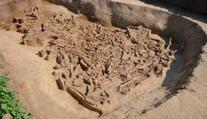 Děsivý nález na Slovensku: Archeologové objevili masový hrob plný bezhlavých těl