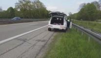 Čechům se v Německu pokazilo auto. Na odtah čekali skoro dva dny