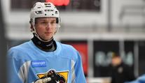 IIHF reaguje. Zavádí nákrčníky, budou povinné i na MS