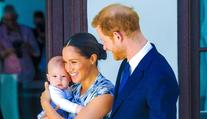 Facka do tváře rodině! Ukázalo se, že Meghan Archiemu tajně změnila rodný list