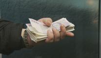 Policie podezřívá ženu z podvodné sbírky na sirotky. Vybrala přes milion