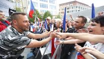 "Kdo je tu nácek?!" Fanoušci Ortelu vyrazili do boje za "svou" kapelu