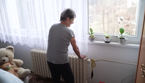 Senioři si zoufají. Obec je neinformovala o zdražení, šokovaly je obří nedoplatky