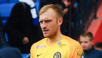 Borec na konec: Brankář chtěl odkopnout míč, udělal ze sebe hlupáka