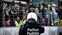 Utkání EL se muselo na 15 minut přerušit. Na tribuně došlo k bitce