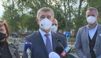 Premiér s ministry zamířil na Moravu. Otevřeli přístav na Baťově kanále