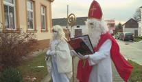 Opatření se nevyhla ani Mikulášovi s čertem. Ten letos nesmí použít pytel