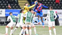 Přestřelka Jablonce s Plzní. Karviná porazila Hradec, Ayaosi dal hattrick