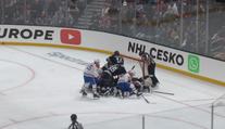 Šílenost v NHL. Deset hráčů najednou se vmáčklo do brankoviště