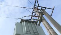 Lidem přišly ceny energií vysoko nad stropem. Dávejte pozor, radí ekonomové