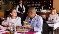 Restaurace zveřejnila fotky lidí, po nichž chtěla peníze. Zákazníky to pobouřilo