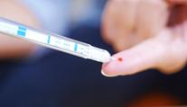 Další záblesk naděje? Moderna spustila testování vakcín proti HIV