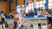 Derby rozhodl velký obrat basketbalistek Trutnova v závěru
