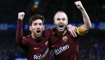 Jsi fenomén, budeš chybět. Messi se dojemně poklonil končícímu Iniestovi