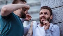 Jak se bránit obtěžování na ulici? Tohle udělejte jako první