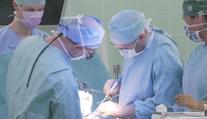 Neuvěřitelný úspěch brněnských lékařů: Transplantovali naráz rekordní počet orgánů