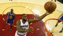 Cleveland vrací úder! Takhle LeBron srazil Warriors na kolena