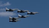 Polské stíhačky v pohotovosti. Nedaleko hranic explodoval dron