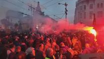 Srbský prezident oznámil rezignaci. Reaguje na protivládní protesty