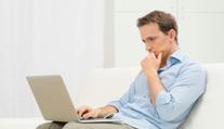 Muži přišel e-mail od otce, který zemřel před dvěma lety!