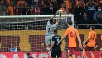 VIDEO: Brankář v Evropské lize potopil svůj tým. Připomněl Dúbravku