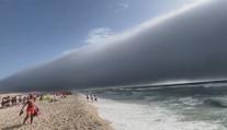 Na portugalské pláži natočili roll cloud. V Evropě je vzácný, lidé začali panikařit