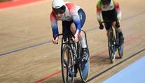 Děsivá nehoda na velodromu. Ošetření potřebovali i čtyři diváci