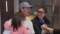 Skateboardista Habanec září štěstím. Slavná partnerka mu porodila další dítě