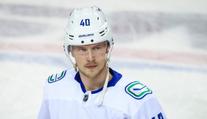 Petey show! Hvězda Canucks udělala pět bodů v zápase a přiblížila se k legendě