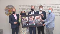 Plakáty na podporu očkování budou nově na zastávkách a v nemocnicích