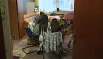 Bludný kruh rodin z ubytoven. Reportér zkusil život samoživitelů, výsledek je deprimující