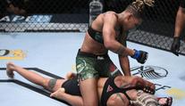 UFC v Apexu přineslo dva knockouty, výhru outsiderky i škrtící klíště