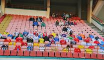 Na fotbal v Bělorusku lidé nechtějí chodit, na protest používají cizí dresy