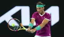 Nadal se o rekordní titul utká s Medveděvem, ten v semifinále vybouchl