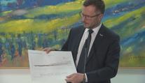 Ministr přešlapů! Odborníci se shodují v hodnocení Nekulova vedení resortu