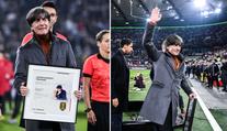 Danke, Jogi. Fanoušci se rozloučili s úspěšným trenérem krásným choreem