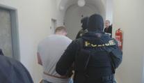 Skupina měla odpalovat bankomaty. Policie našla výbušniny jako na hromadné ničení