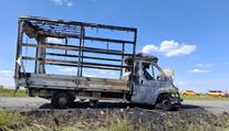Drama na D35: Táta zastavil a zachránil děti. Za chvíli bylo auto v plamenech
