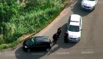 Pacient na útěku unesl auto i s řidičkou. Ujížděl podle předpisů