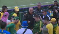 Brazilský kouč Tite si s fanoušky po tréninku střihl sambu na rozloučenou
