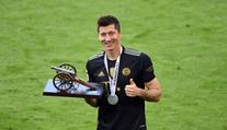 Lewandowski v poslední minutě sezóny překonal historický rekord
