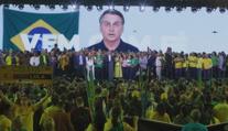 Flavio Bolsonaro zahájil prezidentskou kampaň. Pomáhá mu digitální avatar jeho otce